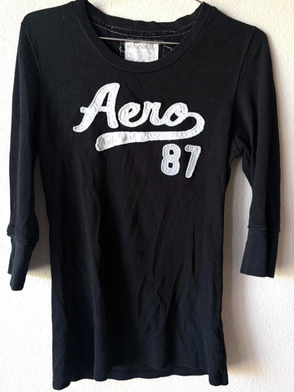 Aeropostale black embroidered thermal top women's xl